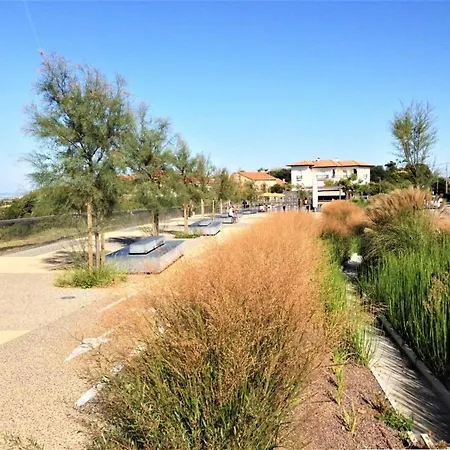 Charmant T2 Avec Veranda, Parking Prive - A 900m Des Plages D'anglet, Proche Commerces Et Golf - Fr-1-3-617